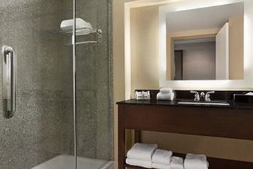 Hotel Wingate by Wyndham Bismarck  | Bismarck | North Dakota | United States 2