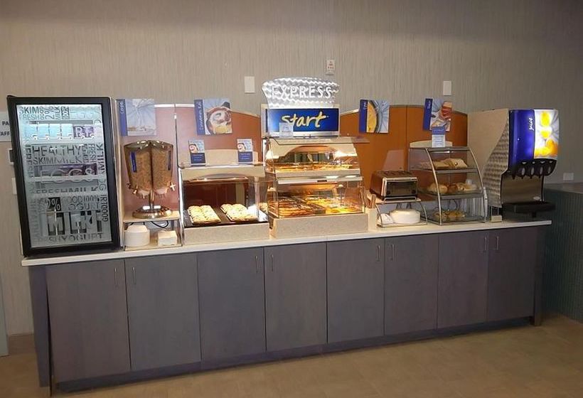 Hotel Holiday Inn Express Knoxville West Papermill Drive  | Knoxville | Tennessee | United States 9