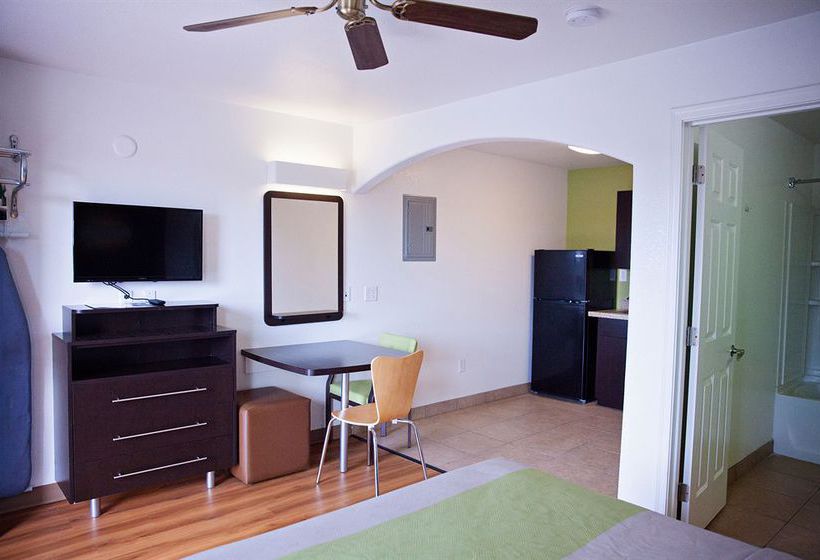 Hotel Americas Best Value Inn & Suites Mesa  | Mesa | Arizona | United States 11