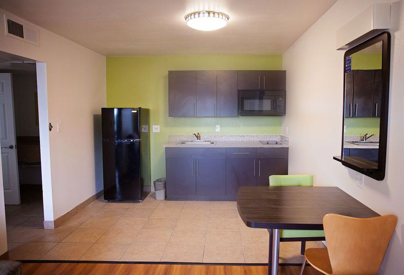 Hotel Americas Best Value Inn & Suites Mesa  | Mesa | Arizona | United States 13