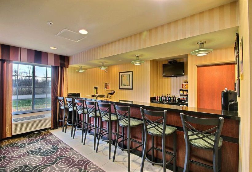 Hotel Cobblestone Inn & Suites Oshkosh  | Oshkosh | Wisconsin | United States 11
