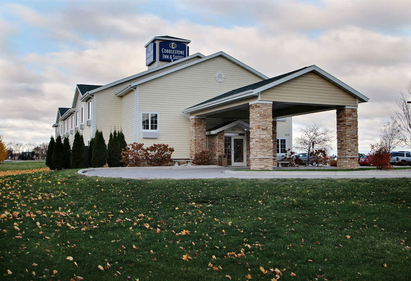 Hotel Cobblestone Inn & Suites Oshkosh  | Oshkosh | Wisconsin | United States 13