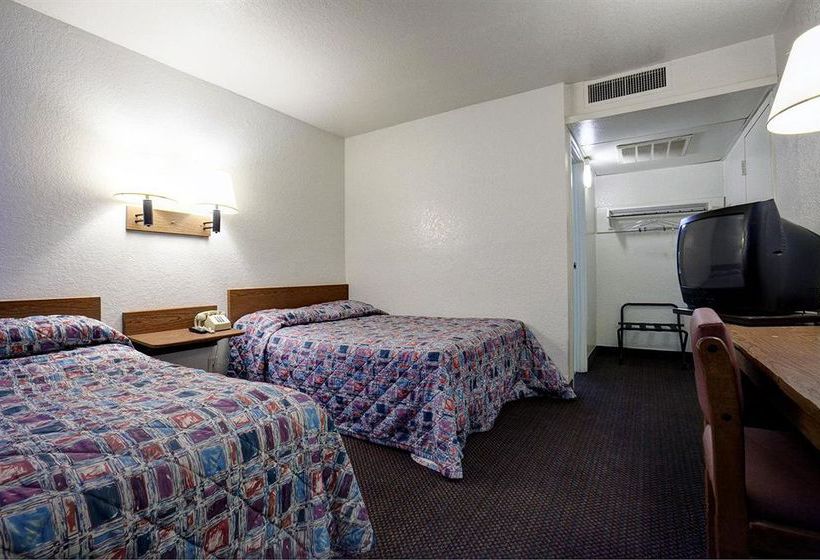 Hotel Americas Best Value Inn & Suites-Walker Grand Rapids North  | Grand Rapids | Michigan | United States 3