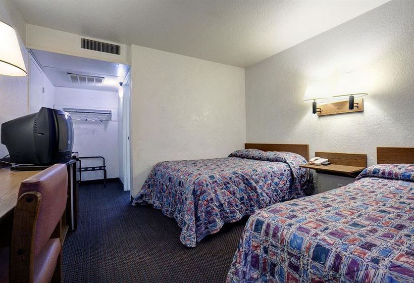 Hotel Americas Best Value Inn & Suites-Walker Grand Rapids North  | Grand Rapids | Michigan | United States 6