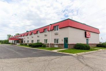 Hotel Econo Lodge Austin  | Austin | Minnesota | United States 14