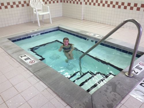 Hotel Expressway Inn & Suites Bismarck  | Bismarck | North Dakota | United States 14