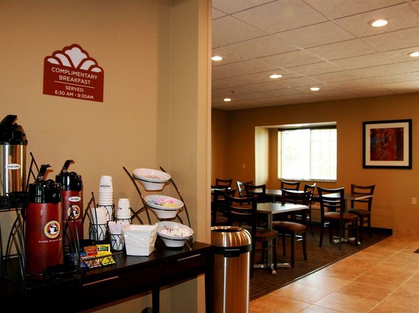 Microtel Inn & Suites by Wyndham Kalamazoo 