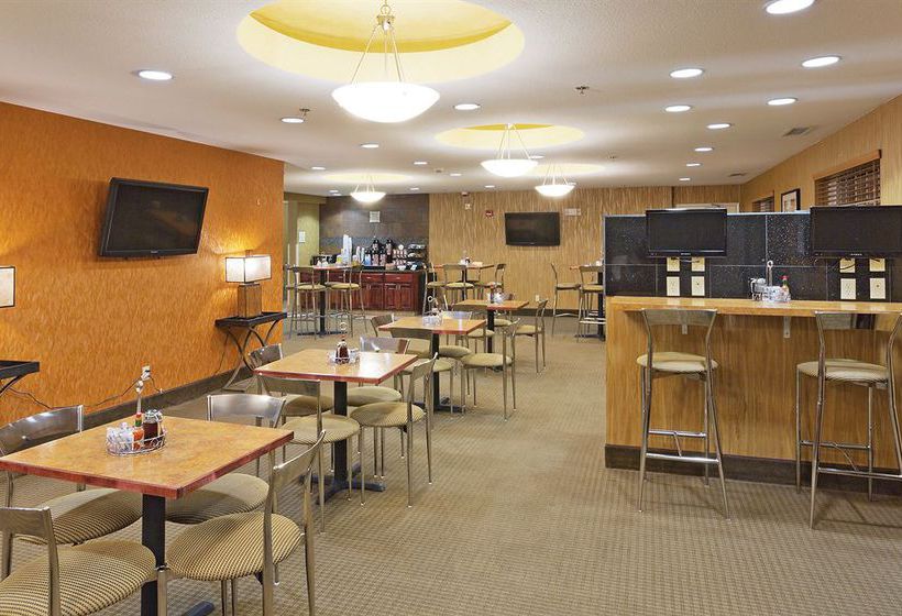 Hotel La Quinta Inn & Suites Minot  | Minot | North Dakota | United States 5