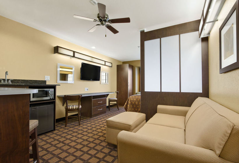Microtel Inn & Suites by Wyndham Round Rock  | Round Rock | Texas | United States 3