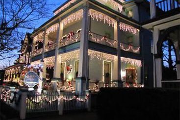 Hotel The Summer Cottage Inn 