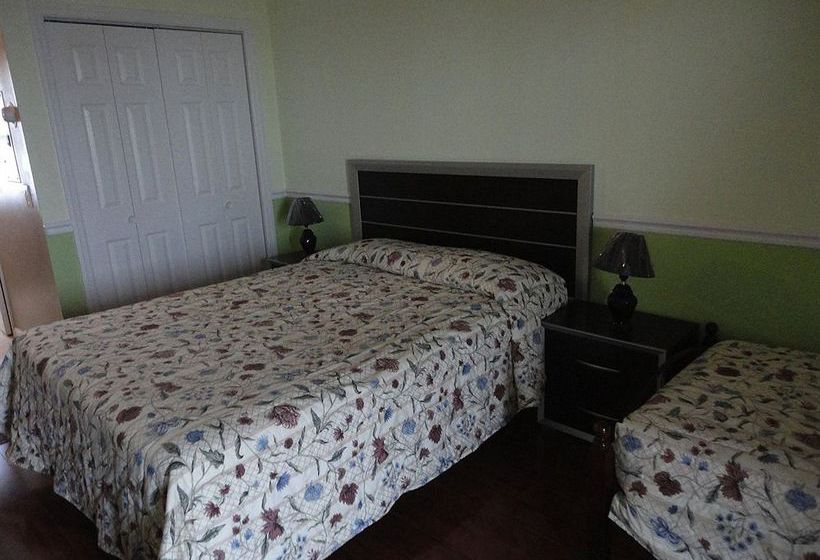 Motel Ocean Court by the Sea 