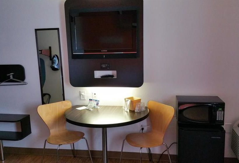 Motel 6 Eagle Pass Lakeside  | Eagle Pass | Texas | United States 13