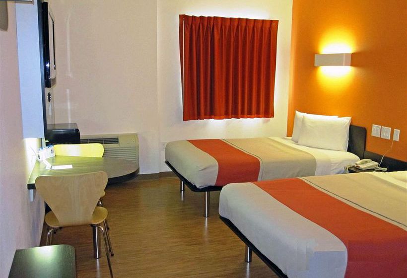 Motel 6 Eagle Pass Lakeside  | Eagle Pass | Texas | United States 3