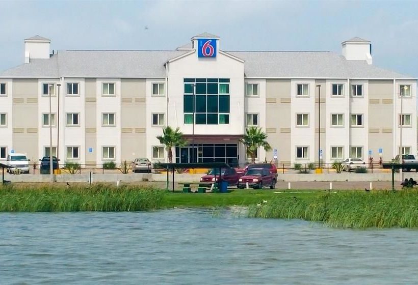 Motel 6 Eagle Pass Lakeside  | Eagle Pass | Texas | United States 7