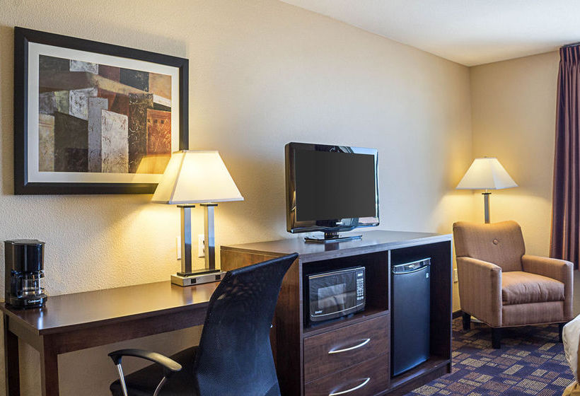Hotel Econo Lodge Inn & Suites Minot  | Minot | North Dakota | United States 18