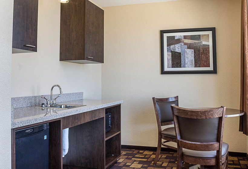 Hotel Econo Lodge Inn & Suites Minot  | Minot | North Dakota | United States 20