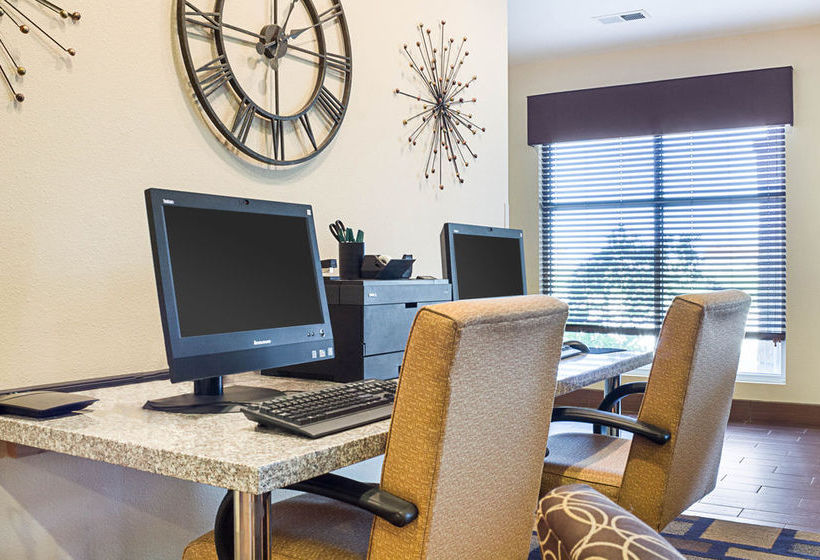 Hotel Econo Lodge Inn & Suites Minot  | Minot | North Dakota | United States 4