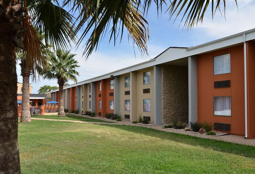 Hotel Rodeway Inn & Suites Austin  | Austin | Texas | United States 3