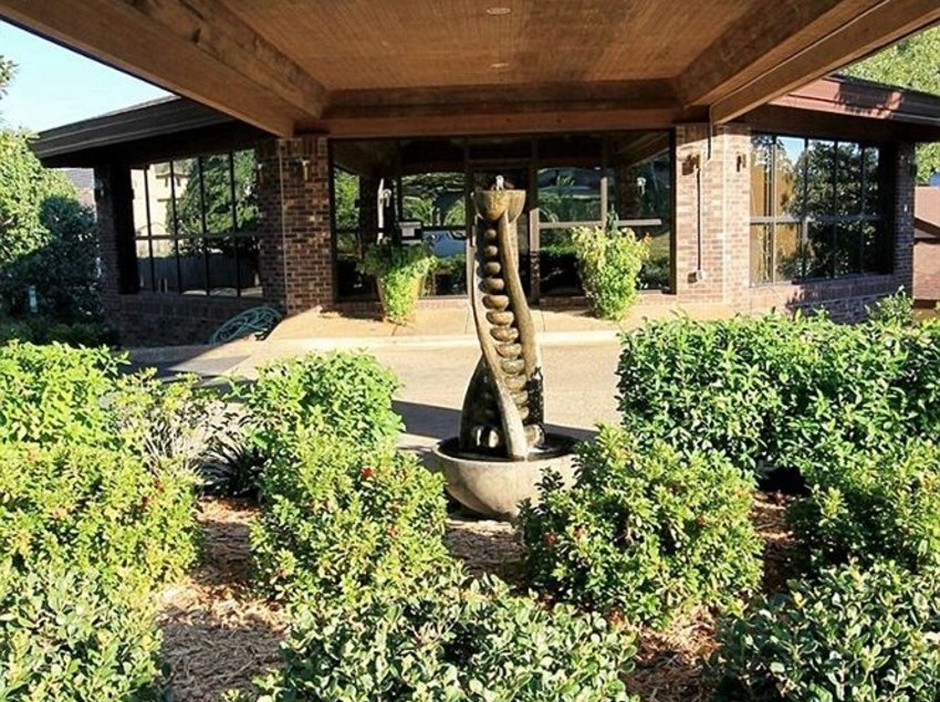 Emerald Isle Resort Hot Springs