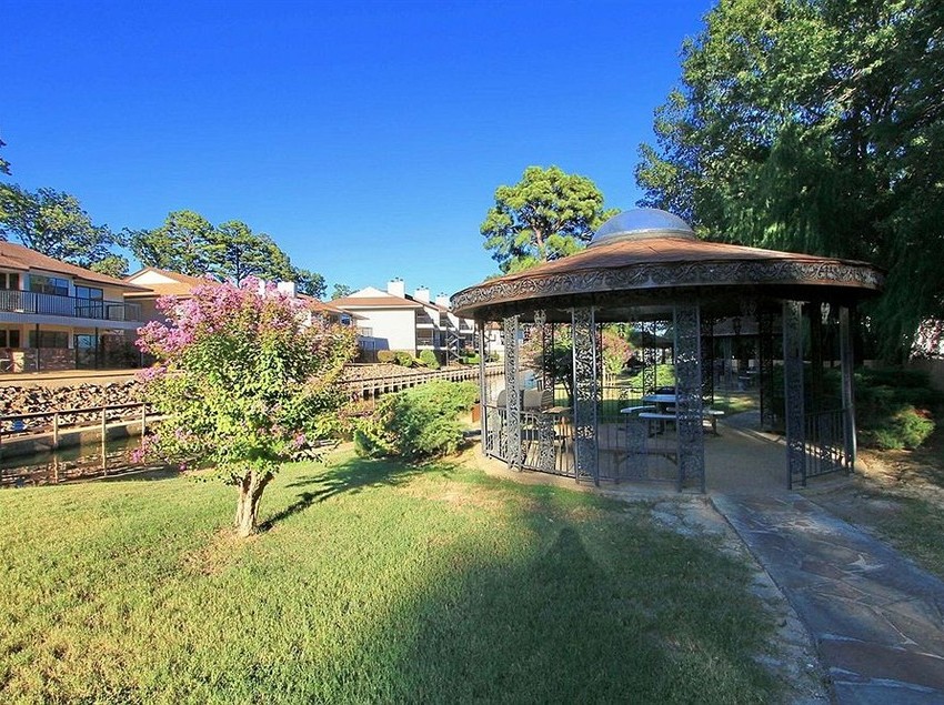 Emerald Isle Resort  | Hot Springs | Arkansas | United States 8