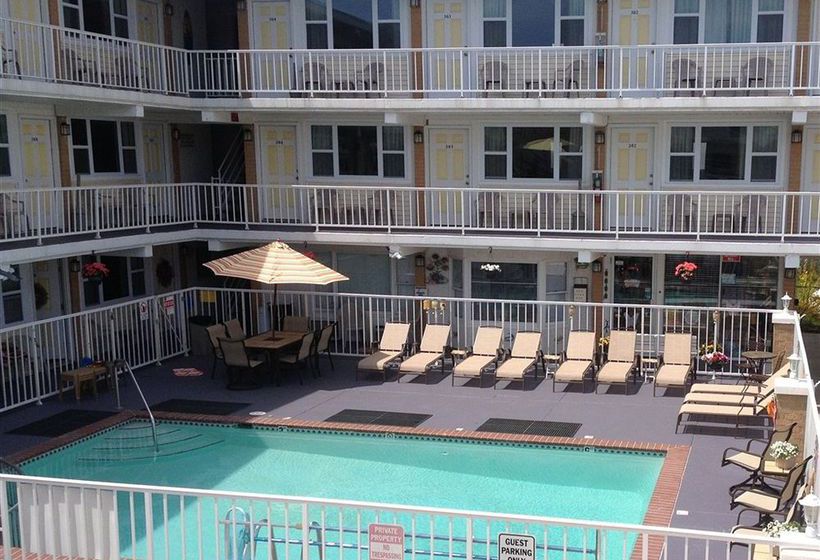 Esplanade Suites Wildwood