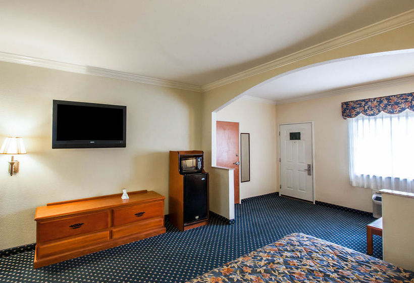 Hotel Econo Lodge Inn & Suites Memphis  | Memphis | Tennessee | United States 14