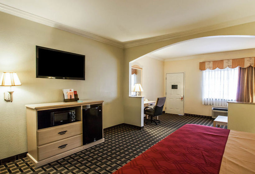 Hotel Econo Lodge Inn & Suites Memphis  | Memphis | Tennessee | United States 8