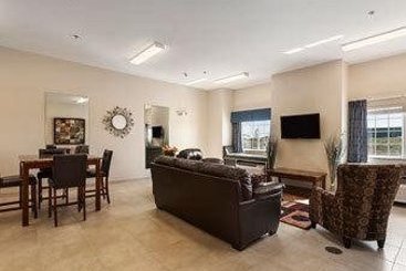 Microtel Inn & Suites by Wyndham Stanley  | Stanley | North Dakota | United States 7