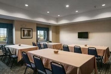Microtel Inn & Suites by Wyndham Stanley  | Stanley | North Dakota | United States 8