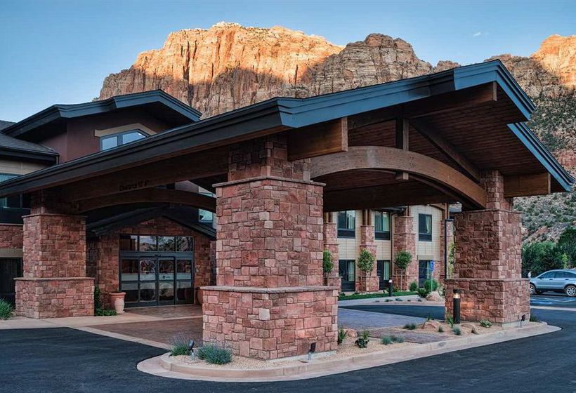 Hampton Inn & Suites Springdale Zion National Park  | Springdale | Utah | United States 7