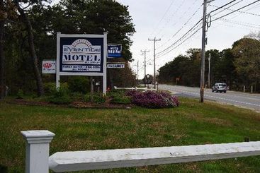 The Even'tide Resort Motel & Cottages Wellfleet