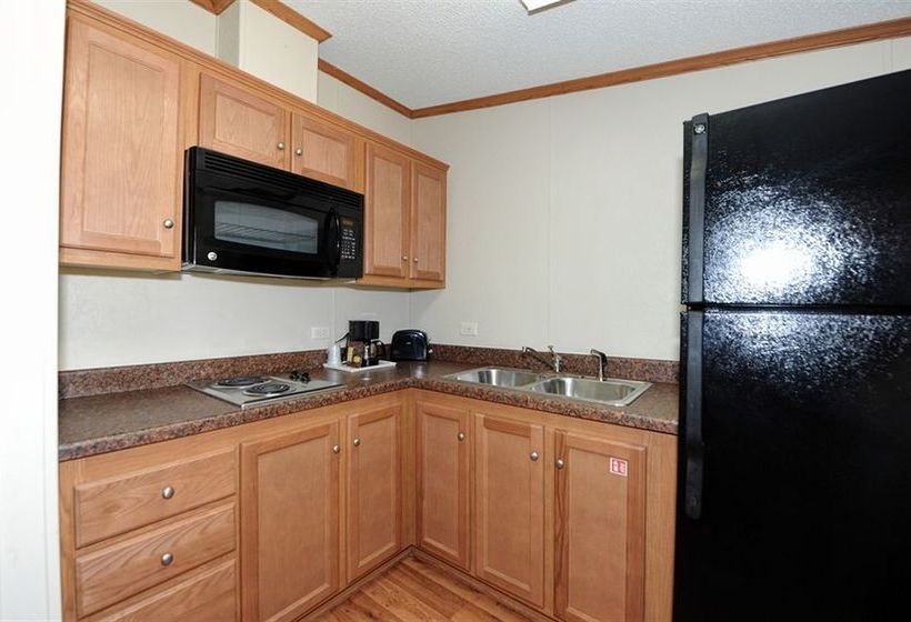 Instalodge Hotel & Suites  | Cotulla | Texas | United States 3