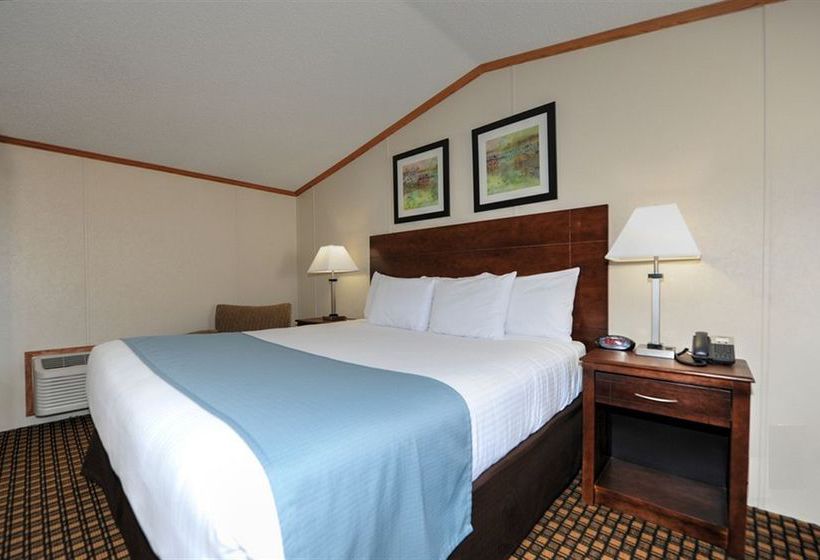 Instalodge Hotel & Suites  | Cotulla | Texas | United States 4