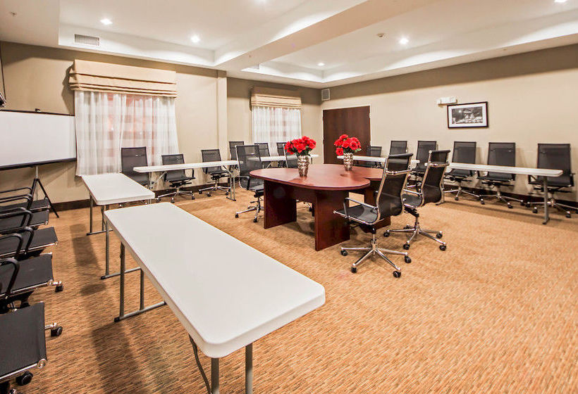 Hotel Sleep Inn & Suites Elk City  | Elk City | Oklahoma | United States 3