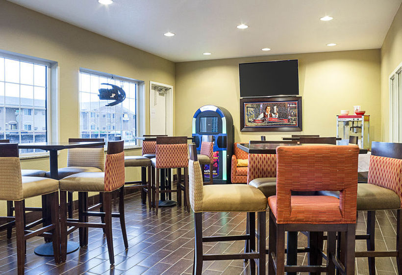 Hotel Comfort Suites Minot  | Minot | North Dakota | United States 1