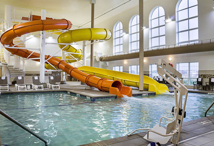 Hotel Comfort Suites Minot  | Minot | North Dakota | United States 17