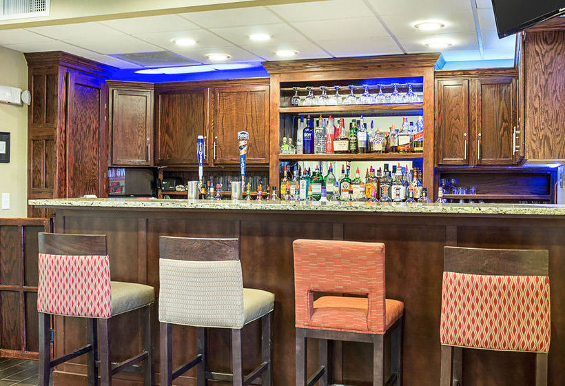 Hotel Comfort Suites Minot  | Minot | North Dakota | United States 2