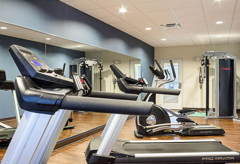 Hotel Comfort Suites Minot  | Minot | North Dakota | United States 9