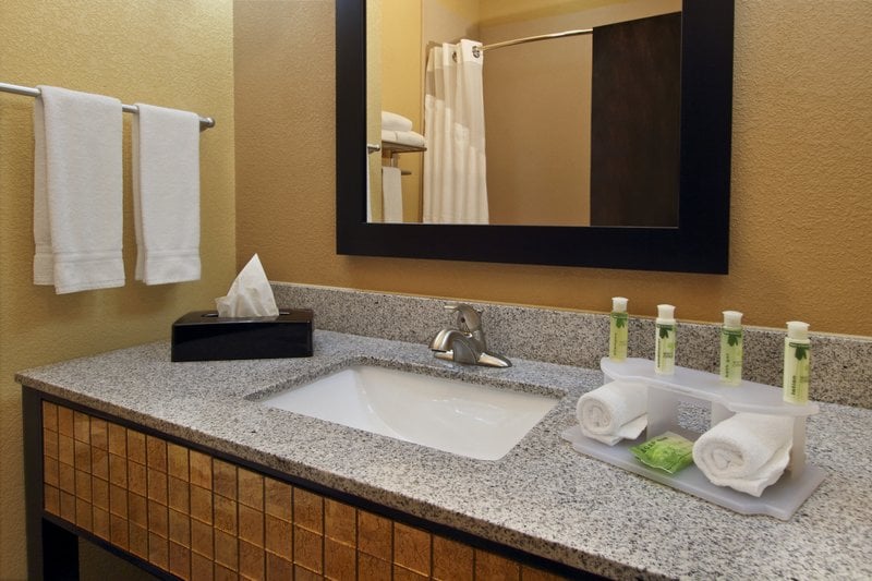 Hotel Holiday Inn Express Baytown   | Baytown | Texas | United States 5
