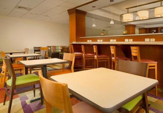 Hotel Fairfield Inn & Suites Waco North  | Waco | Texas | United States 4