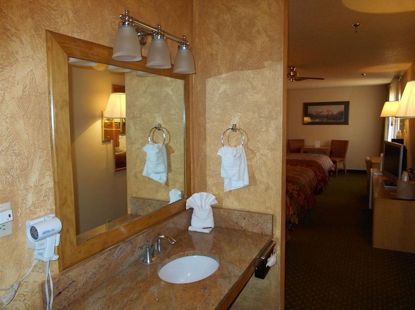 Hotel Alpine Inn & Suites  | Gunnison | Colorado | United States 9