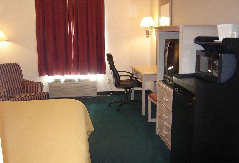 Hotel Collins Inn & Suites Cedar Rapids  | Cedar Rapids | Iowa | United States 6