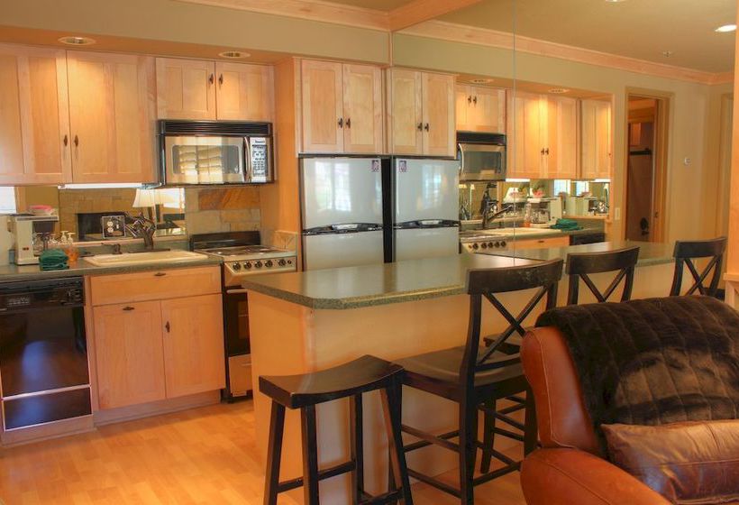 The Loft at the Mountain Village  | Park City | Utah | United States 6