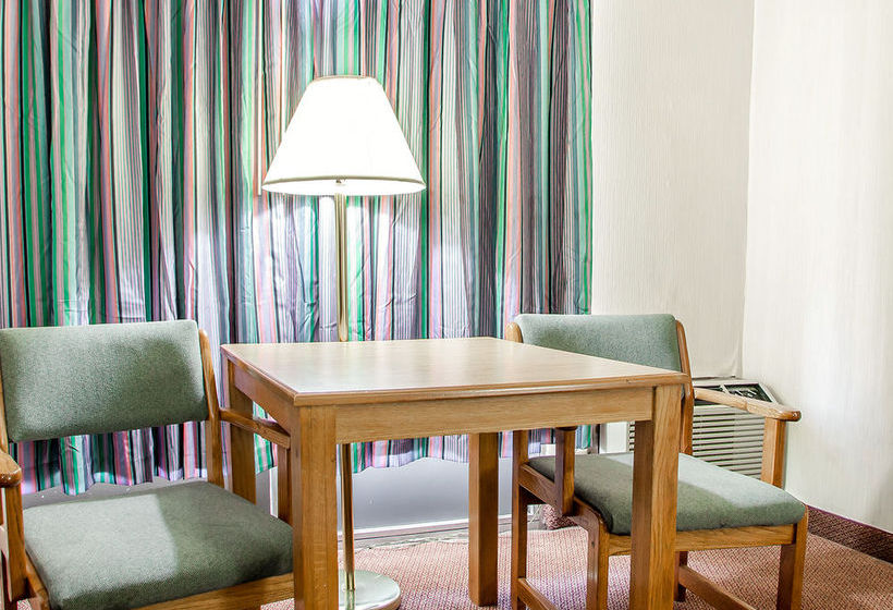 Hotel Econo Lodge  | Stroudsburg | Pennsylvania | United States 10