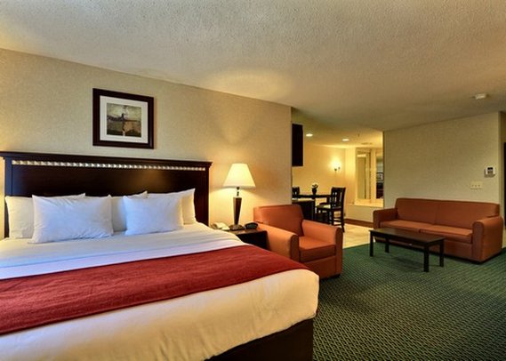 Hotel Comfort Suites 