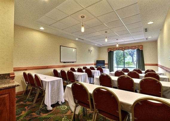 Hotel Comfort Suites  | Canton | Ohio | United States 16