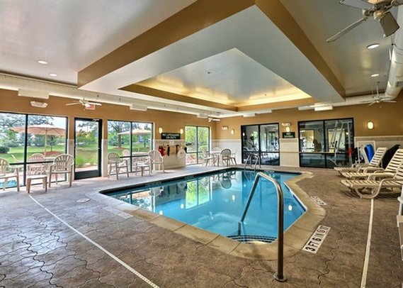 Hotel Comfort Suites  | Canton | Ohio | United States 9