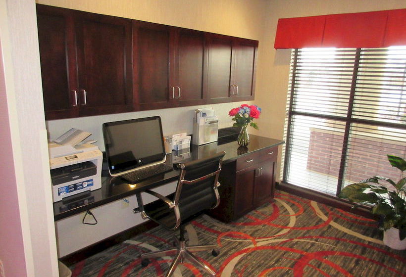 Hotel Holiday Inn Express & Suites Butler  | Butler | Pennsylvania | United States 5