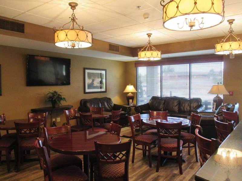 Hotel Best Western North Edge Inn  | Dodge City | Kansas | United States 20