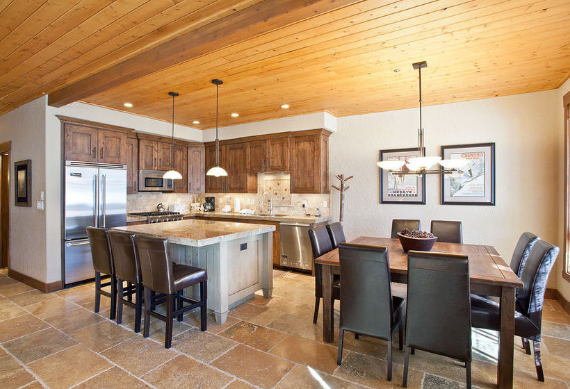 Hotel Resortquest At Deer Valley  | Park City | Utah | United States 10